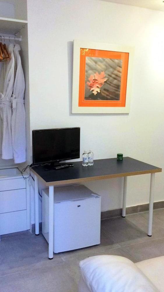 At In Malaga & Solo Travellers Frühstückspension 4*