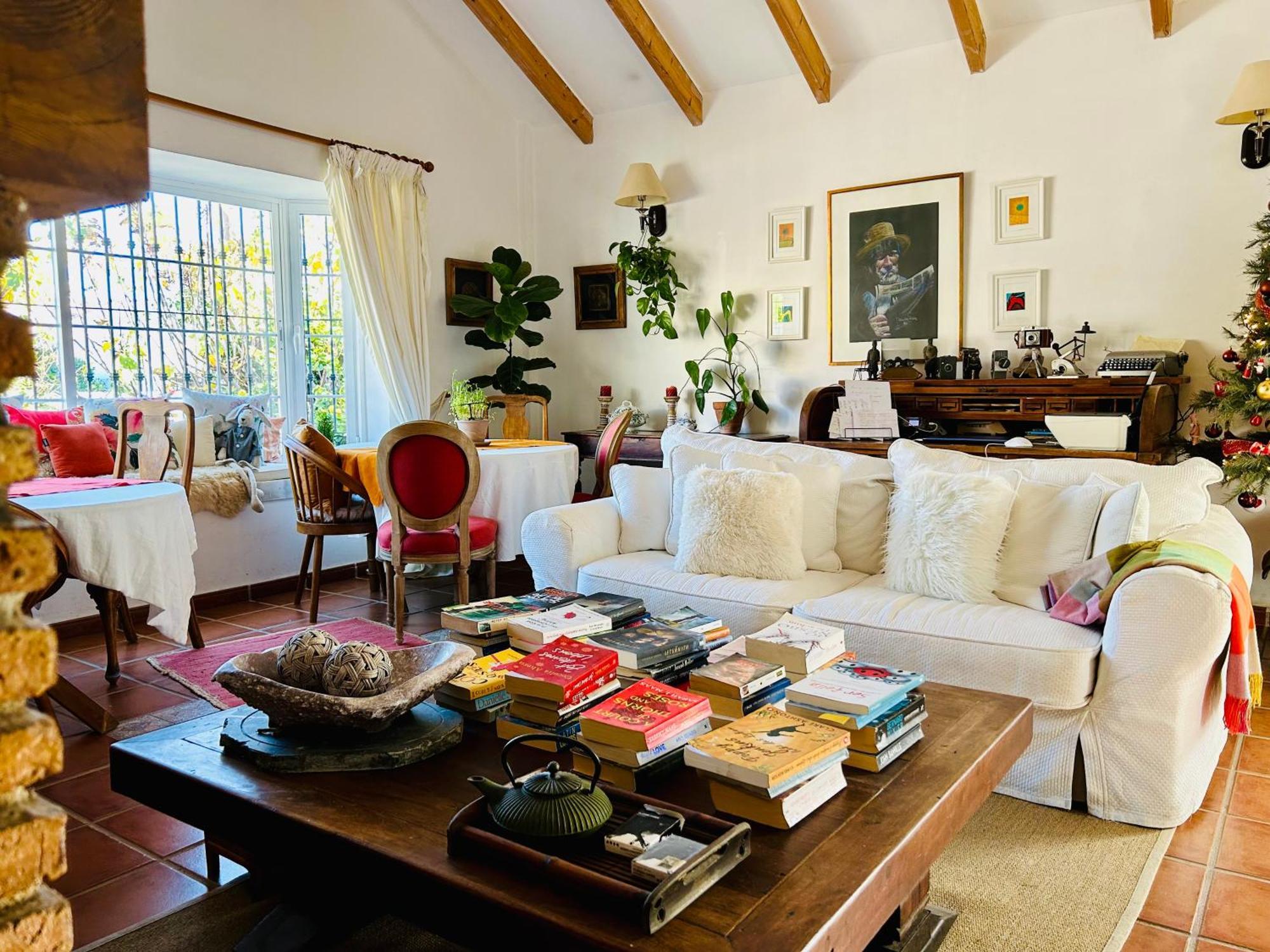 At In Malaga & Solo Travellers Alojamento de Acomodação e Pequeno-almoço 4*