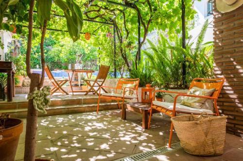 At In Malaga & Solo Travellers 4*