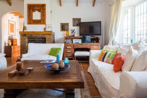 At In Malaga & Solo Travellers Bed & Breakfast 4*